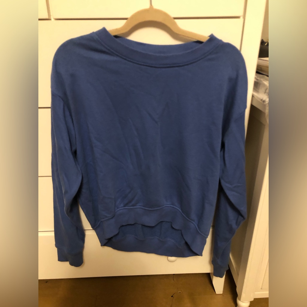 H&M Basic Blue Sweatshirt